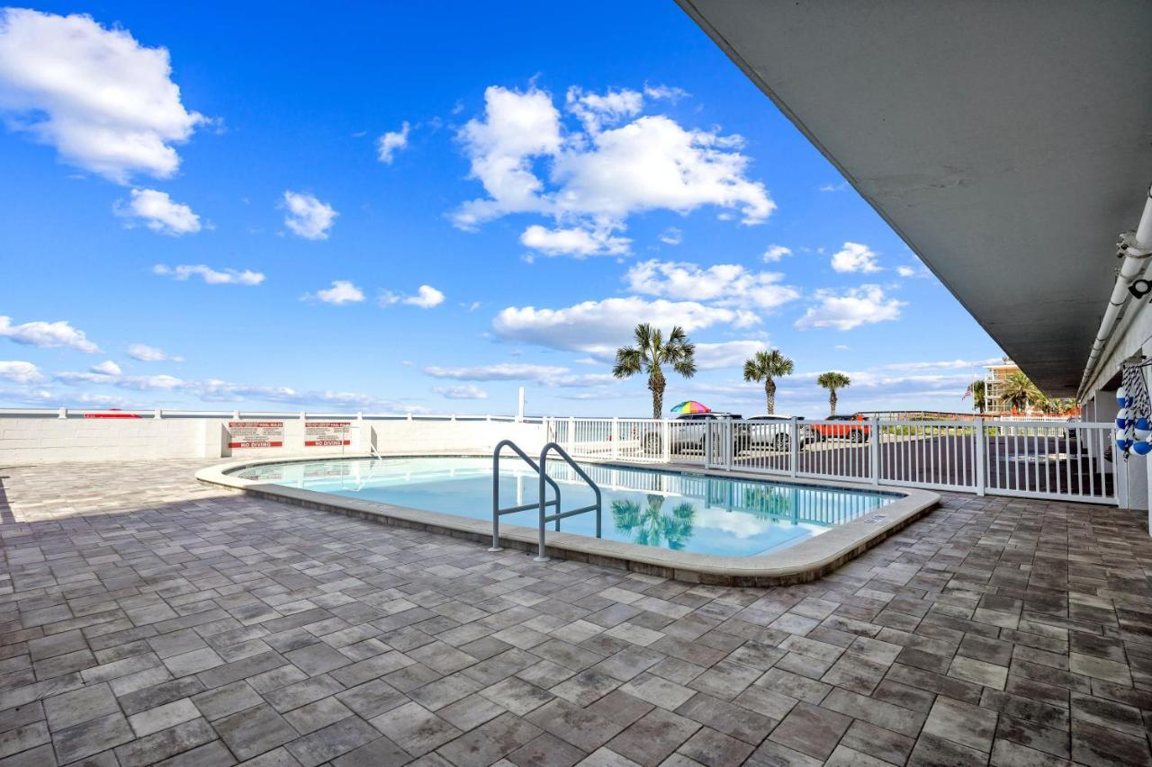 Sunset Chateau 409 St. Pete Beach Exteriör bild